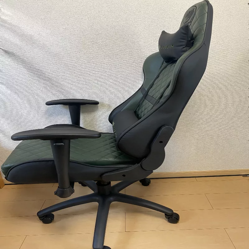 1台限り最終価格ゲーミングチェアデスクチェア ドイツデザイン 